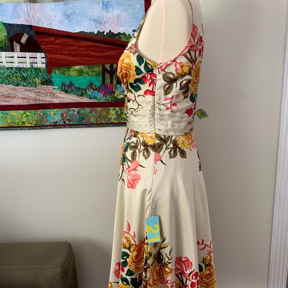 Forever 21 dress in size L - Picture 2 of 4